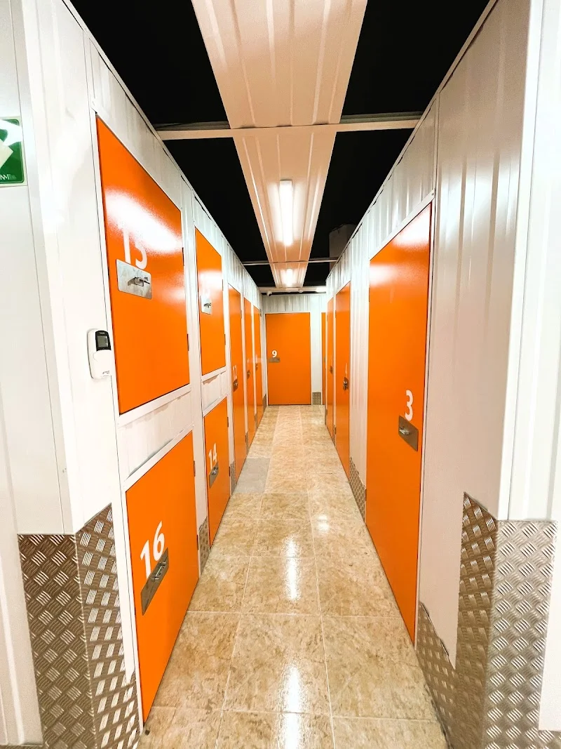 Trasteros Naranja Móstoles II en C. Camino de Leganes, 11, 28937 Móstoles, Madrid, España - Imagen 4