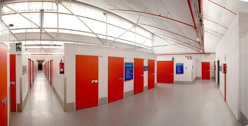 GLOBALBOX - Trasteros MÓSTOLES en Antigua carretera Extremadura, Km. 21, 28935 Móstoles, Madrid, España - Imagen 5