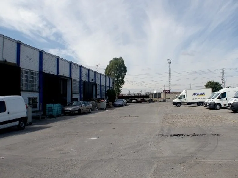 Trasteros Rey Soler Madrid en Av. Sta. Catalina, 5, Puente de Vallecas, 28053 Madrid, España - Imagen 1