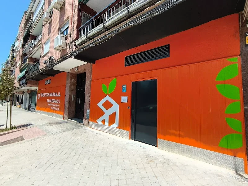 Trasteros Naranja Móstoles IV en C. Villaamil, 66, 28934 Móstoles, Madrid, España - Imagen 1