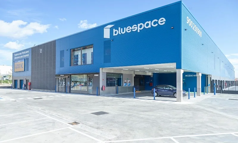 Bluespace Móstoles en P.º de Arroyomolinos, 67, 28938 Móstoles, Madrid, España - Imagen 1
