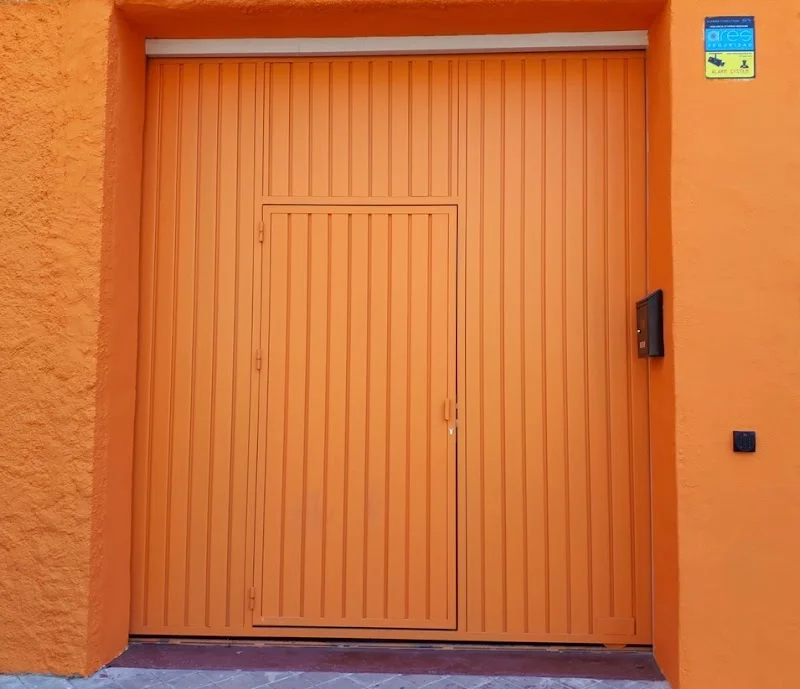 Minialmacenes Móstoles en Avenida de Portugal, 54 (Posterior Justo detrás del supermercado DIA, bajando escalera lateral, Acceso en coche por, C. Pintor Murillo, 9, y 11, 28933 Móstoles, Madrid, España - Imagen 3