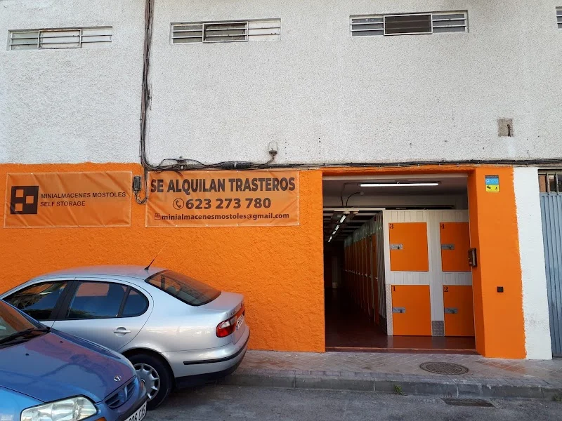 Minialmacenes Móstoles en Avenida de Portugal, 54 (Posterior Justo detrás del supermercado DIA, bajando escalera lateral, Acceso en coche por, C. Pintor Murillo, 9, y 11, 28933 Móstoles, Madrid, España - Imagen 5