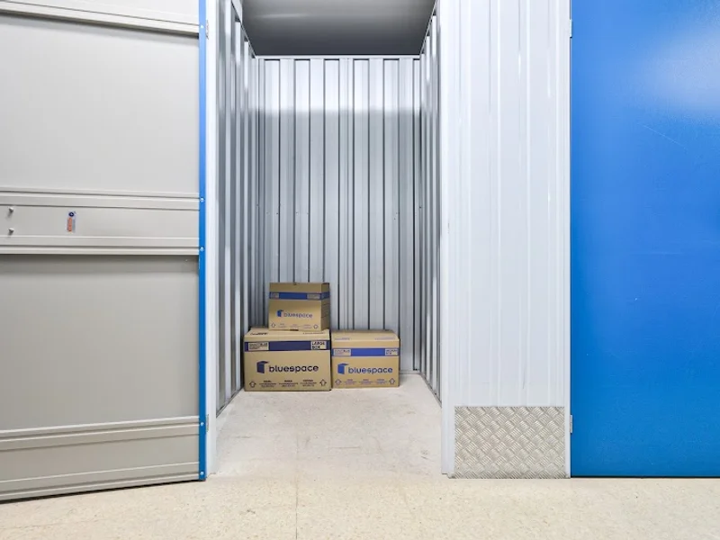 Bluespace Vallecas Ensanche en C. Casas de Miravete, 20, Vallecas, 28031 Madrid, España - Imagen 3