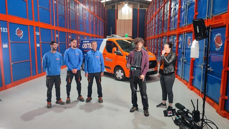 Guardamuebles y Trasteros MCastilla en C. Pto. Navacerrada, 55, 28935 Móstoles, Madrid, España - Imagen 3