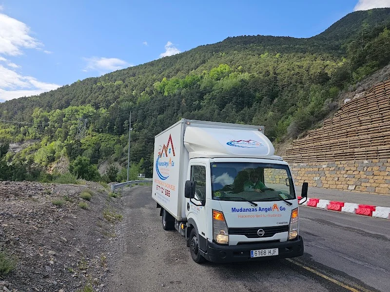 Mudanzas Angel Go en C. Puerto Real, 5, 28935 Móstoles, Madrid, España - Imagen 3