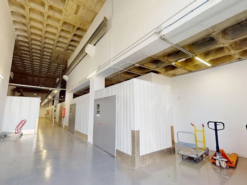 Necesito Un Trastero en Vallecas, Madrid en Calle de Luis I, 27, Vallecas, 28031 Madrid, España - Imagen 3