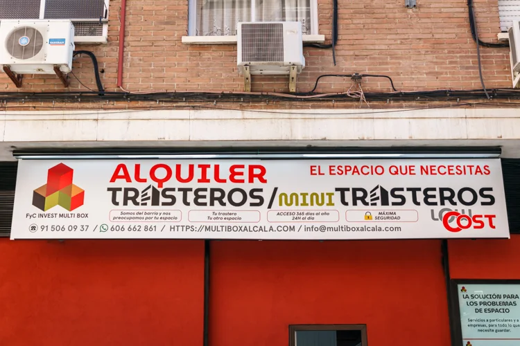 MultiBox Alcalá - Alquiler de trasteros en C. Clavel, 6, 28803 Alcalá de Henares, Madrid, España - Imagen 1