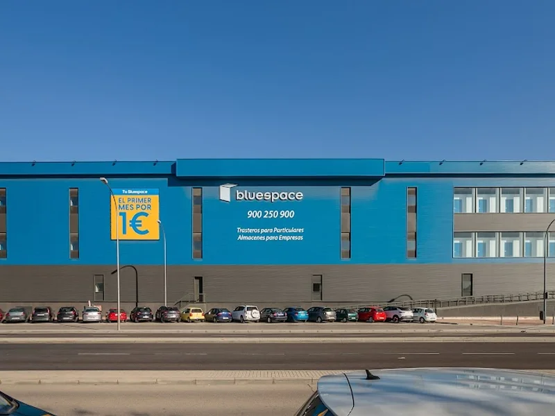 Bluespace Vallecas en C. Casas de Miravete, 30, Vallecas, 28031 Madrid, España - Imagen 1