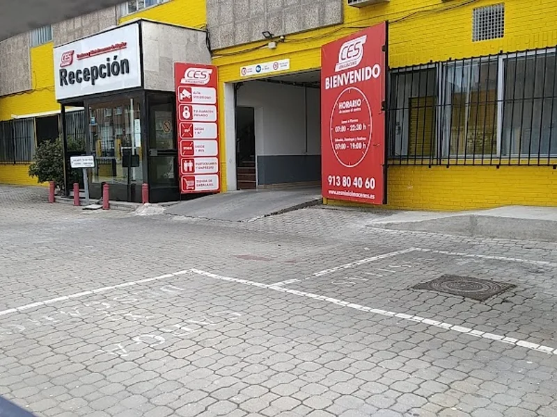 CES minialmacenes - Vallecas en Cam. de las Hormigueras, 146, Vallecas, 28031 Madrid, España - Imagen 1