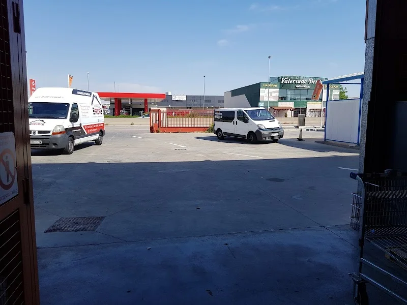 Keyboxes Trasteros y Minialmacenes en el Corredor del Henares en CARRETERA ANTIGUA MADRID-BARCELONA (ZADE CORREDOR HENARES-M-300-TR. I), KM 29,1, 28802 Alcalá de Henares, Madrid, España - Imagen 4