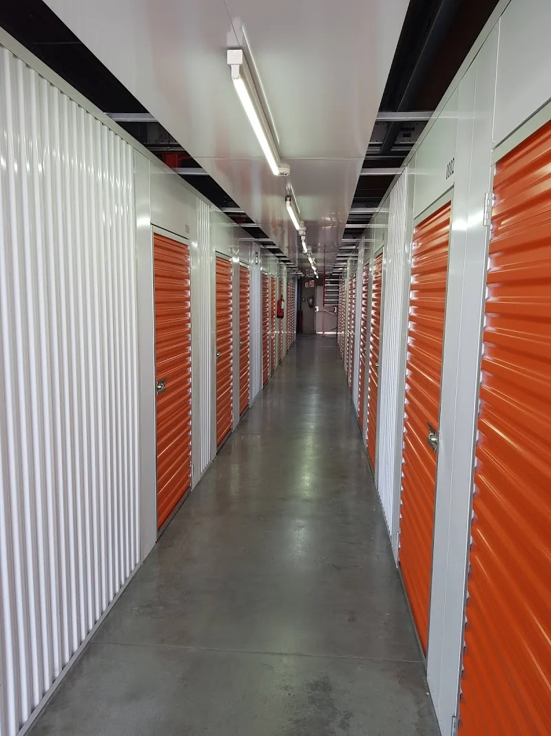 Keyboxes Trasteros y Minialmacenes en el Corredor del Henares en CARRETERA ANTIGUA MADRID-BARCELONA (ZADE CORREDOR HENARES-M-300-TR. I), KM 29,1, 28802 Alcalá de Henares, Madrid, España - Imagen 5