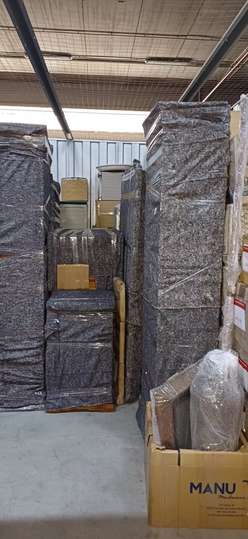 Mudanzas y Guardamuebles Johnny Torrejón en C. Pozo Nieve, 22, 28850 Torrejón de Ardoz, Madrid, España - Imagen 5