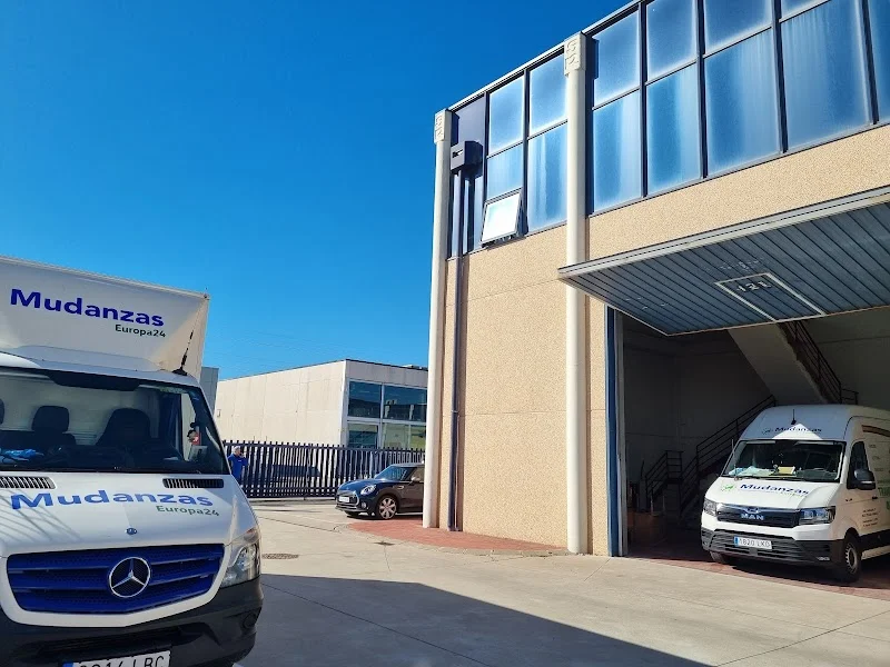 Mudanzas Europa 24 en C. Tales de Mileto, 15, nave 12, 28806 Alcalá de Henares, Madrid, España - Imagen 5