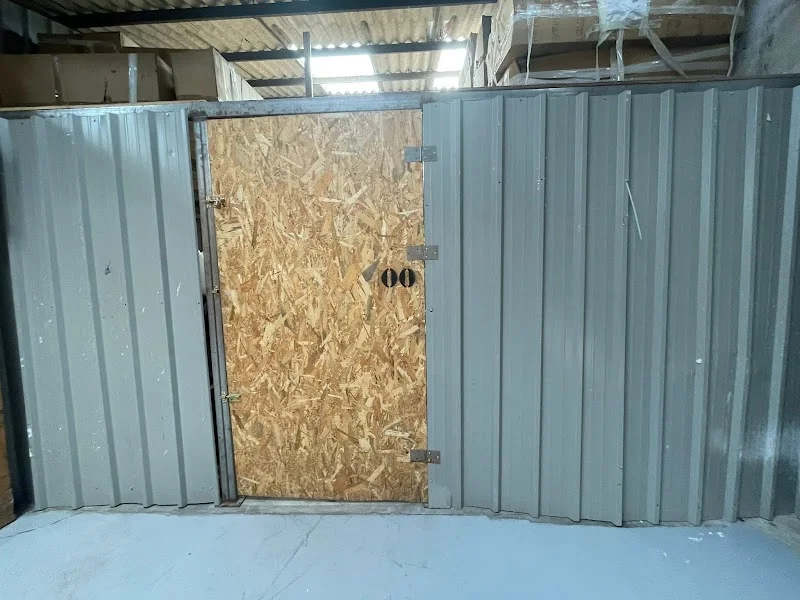 Trasteros y mudanzas Almi en Calle Fuentecillas, s/nº Polígono Industrial, Pje. las Castellanas, 28830, Madrid, España - Imagen 3