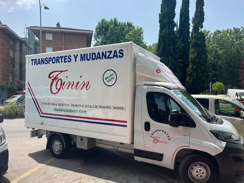 Transportes y Mudanzas Tinín en C. Sta. Fe, 12, 28803 Alcalá de Henares, Madrid, España - Imagen 1