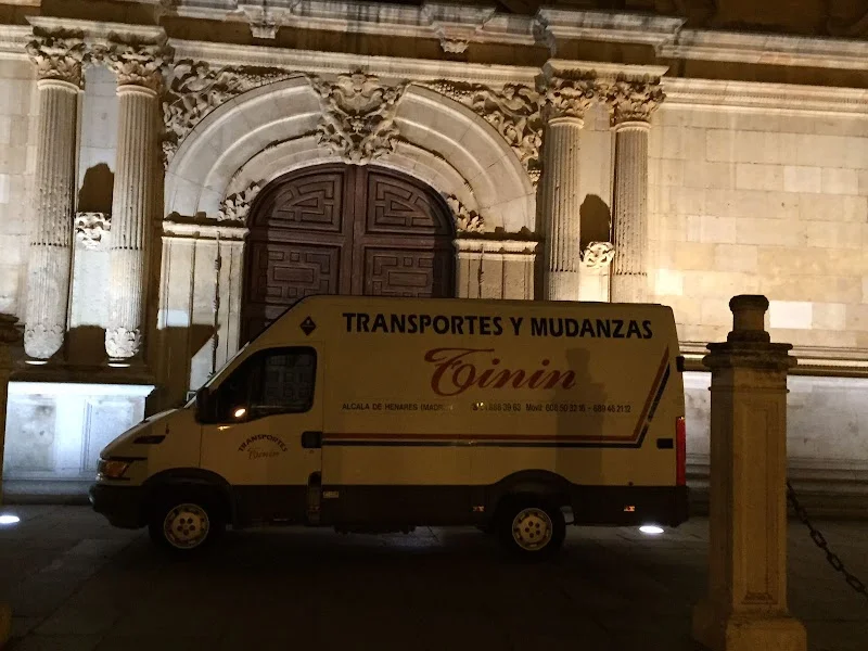 Transportes y Mudanzas Tinín en C. Sta. Fe, 12, 28803 Alcalá de Henares, Madrid, España - Imagen 3