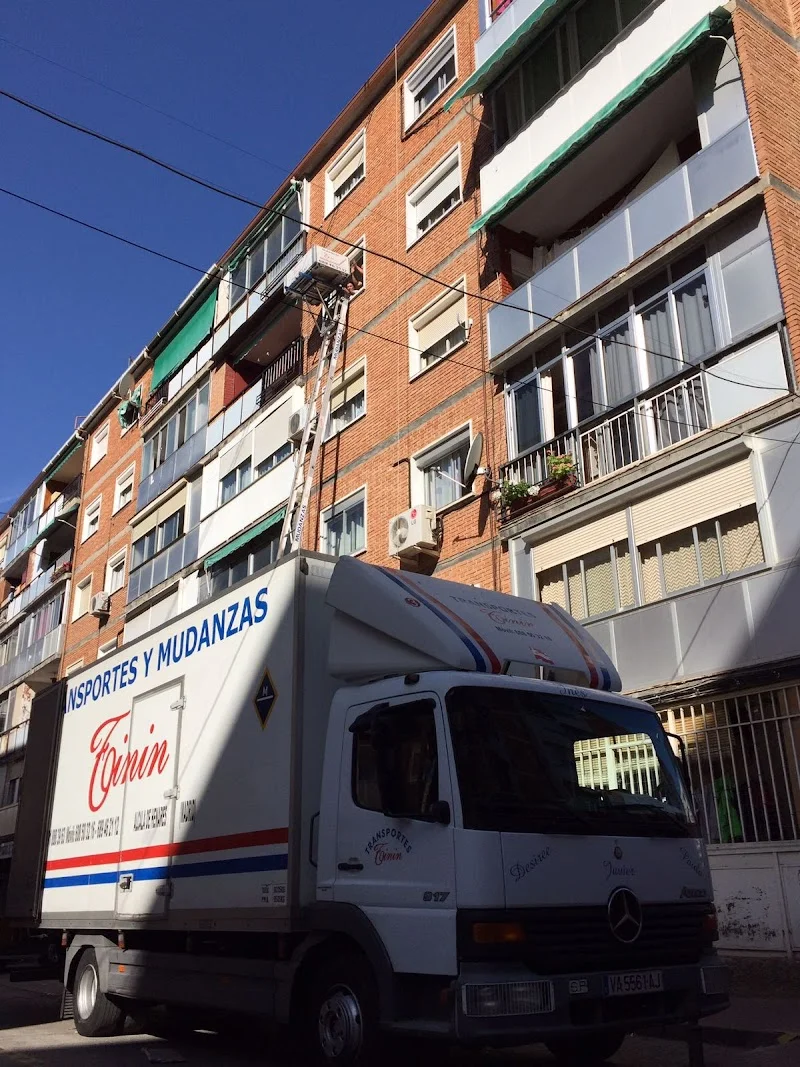Transportes y Mudanzas Tinín en C. Sta. Fe, 12, 28803 Alcalá de Henares, Madrid, España - Imagen 5