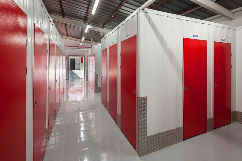 GLOBALBOX - Trasteros FUENLABRADA en C/ de la Constitución, 96, 28946 Fuenlabrada, Madrid, España - Imagen 3