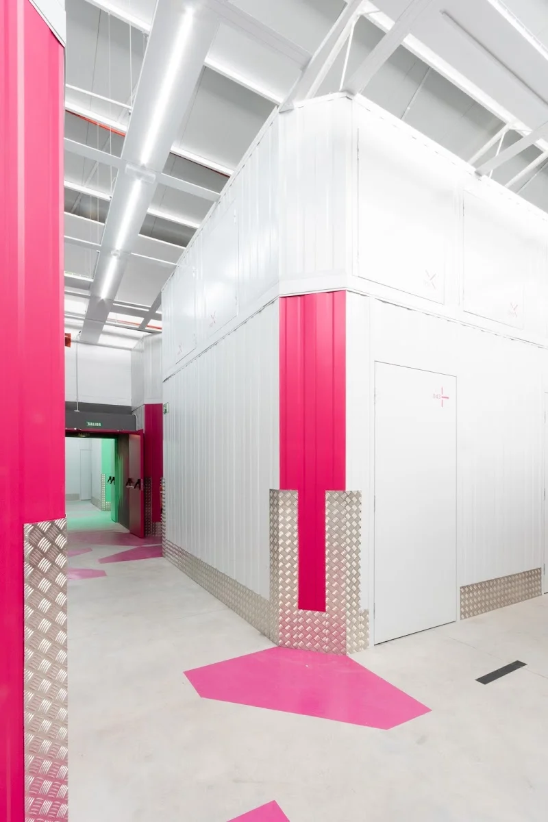 Storemore Fuenlabrada | Alquiler de trasteros en C. Halcón, 2, 28946 Fuenlabrada, Madrid, España - Imagen 2