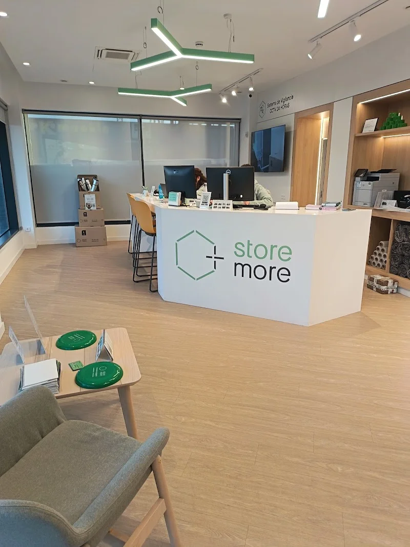 Storemore Fuenlabrada | Alquiler de trasteros en C. Halcón, 2, 28946 Fuenlabrada, Madrid, España - Imagen 5