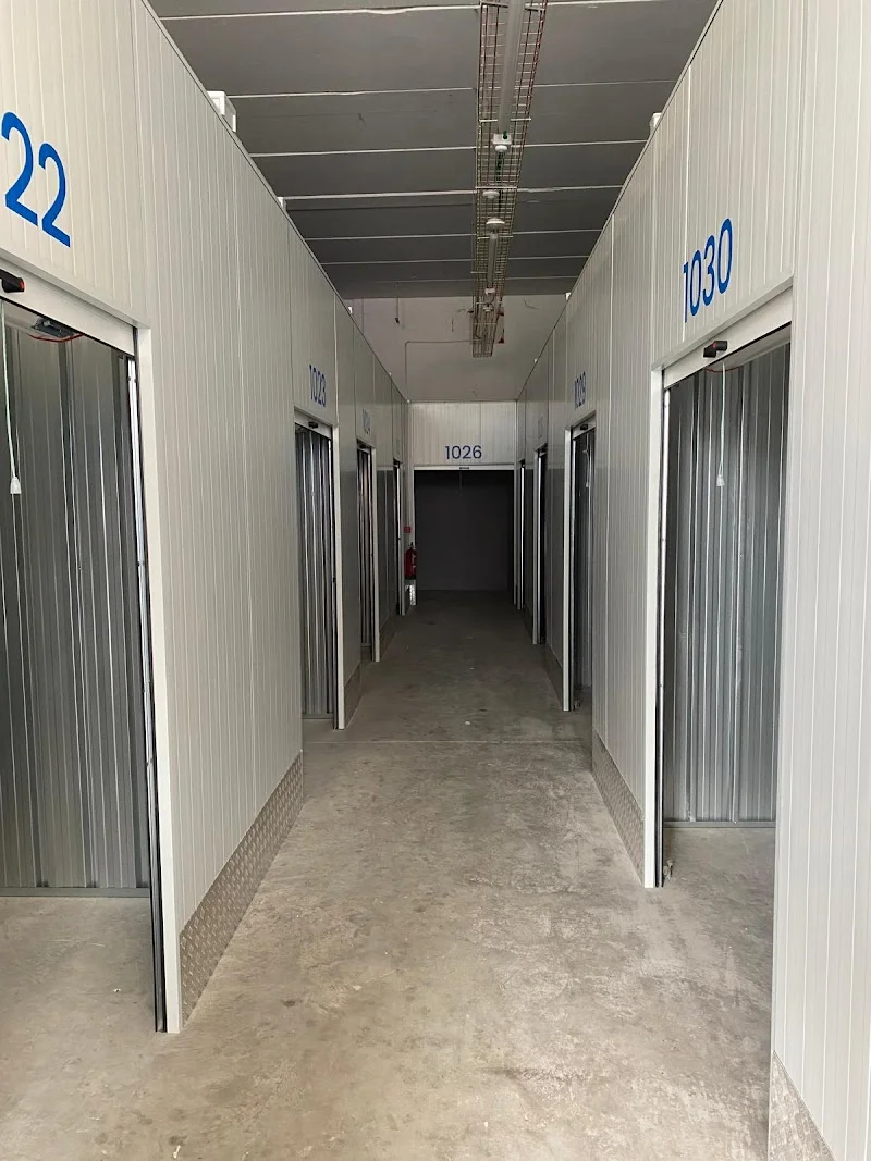 Trastero RedTras - Fuenlabrada I en C. Gavilán, 7, 28946 Fuenlabrada, Madrid, España - MejorTrastero