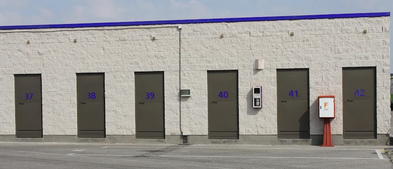 Alquiler de Trasteros Fuenlabrada | Esteban Rivas en Cam. Álamo, 2, 28946 Fuenlabrada, Madrid, España - Imagen 1