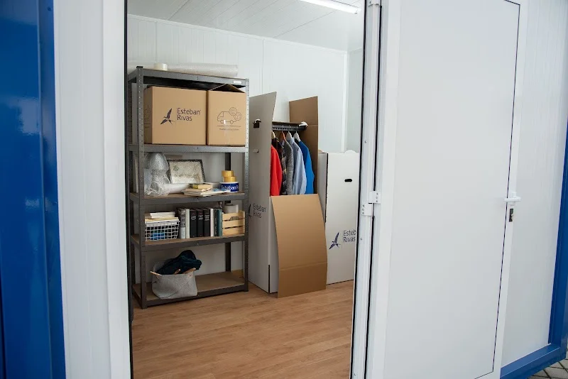 Alquiler de Trasteros Fuenlabrada | Esteban Rivas en Cam. Álamo, 2, 28946 Fuenlabrada, Madrid, España - Imagen 2