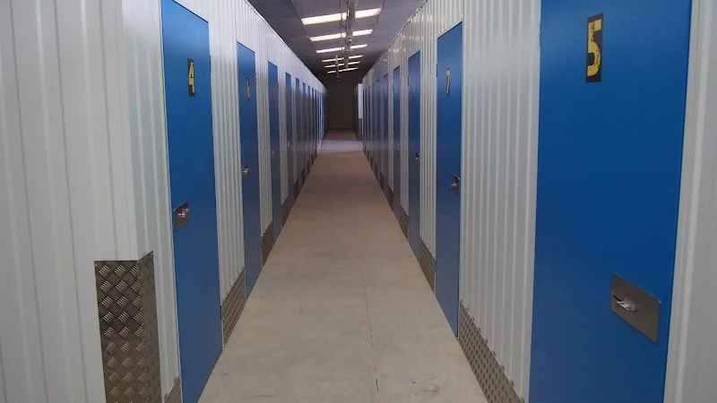 Trasteros +Spazio y Caravana Park en C. Nogal, 1, 28970 Humanes de Madrid, Madrid, España - Imagen 1