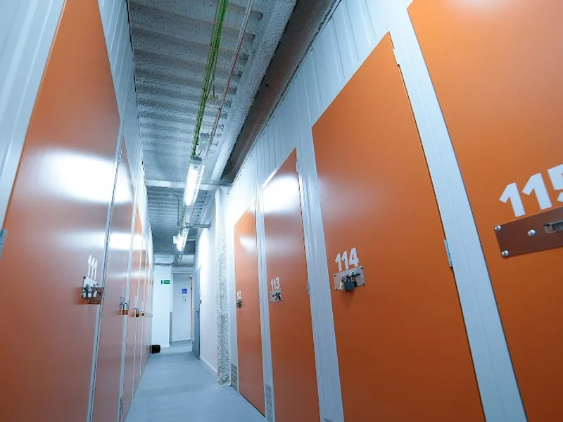 BeBox Trasteros Centro Carabanchel en C. Guabairo, 11, Carabanchel, 28047 Madrid, España - Imagen 1