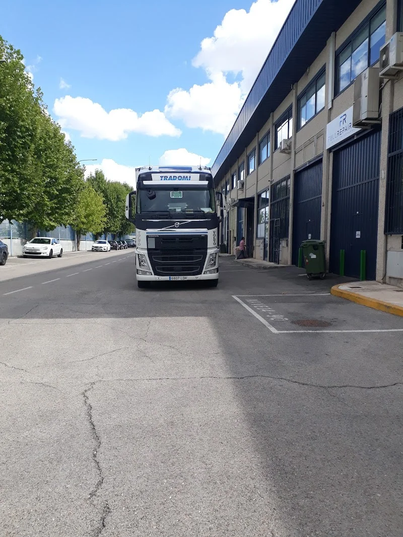 RUFINO RUBIO, S.A., MUDANZAS Y GUARDAMUEBLES en Av. de La Cantueña, 4, 28947 Fuenlabrada, Madrid, España - Imagen 1