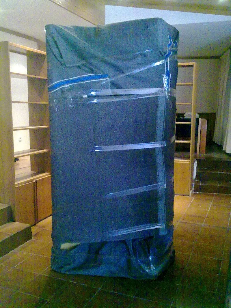 Mudanzas Olmedo en Urb. Parque Miraflores, 2, 28942 Fuenlabrada, Madrid, España - Imagen 4