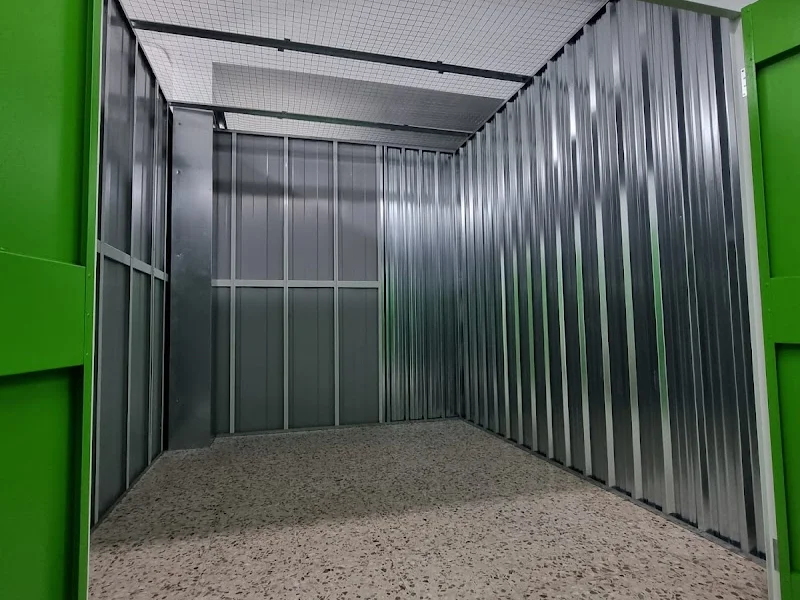 ecoBox Trasteros en C. los Pintores, 14, Local 381, 28923 Alcorcón, Madrid, España - Imagen 4