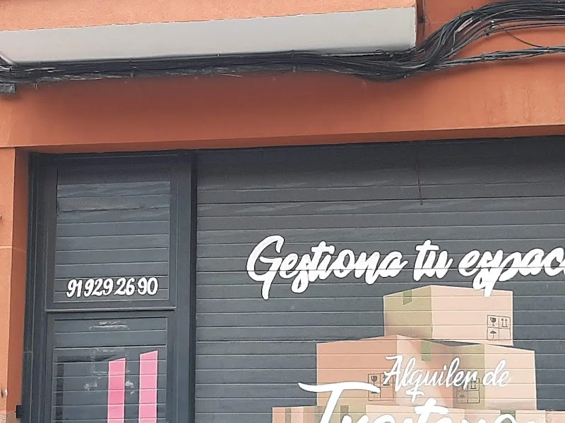 Trasteando, S.L. en C. de Ramón Serrano, 24, Carabanchel, 28025 Madrid, España - Imagen 1