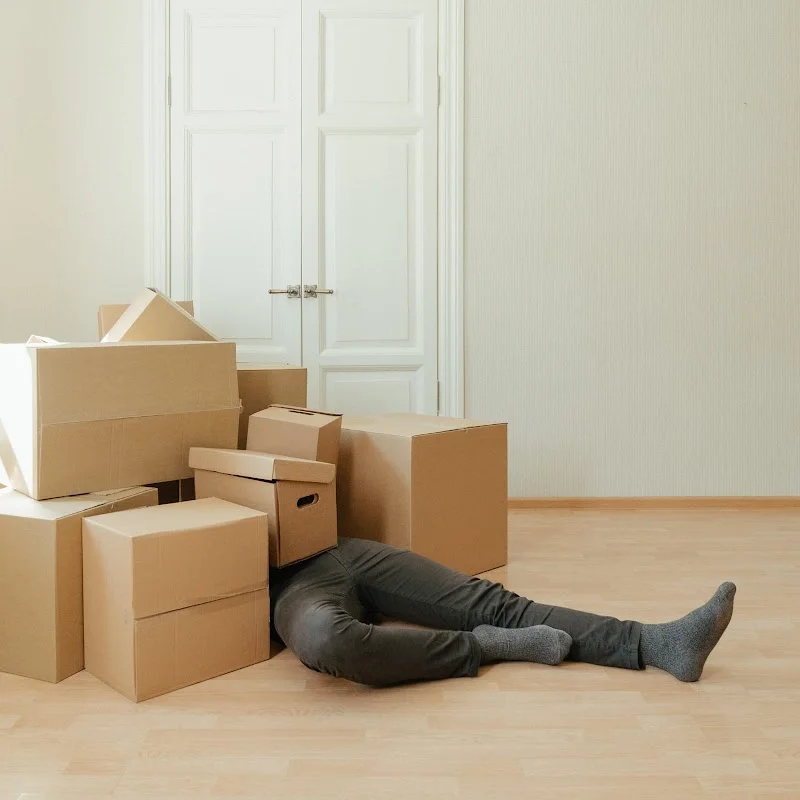 A y H Mudanzas Y Guardamuebles en Madrid en Av. de María Moliner, 14, 28919 Leganés, Madrid, España - Imagen 5