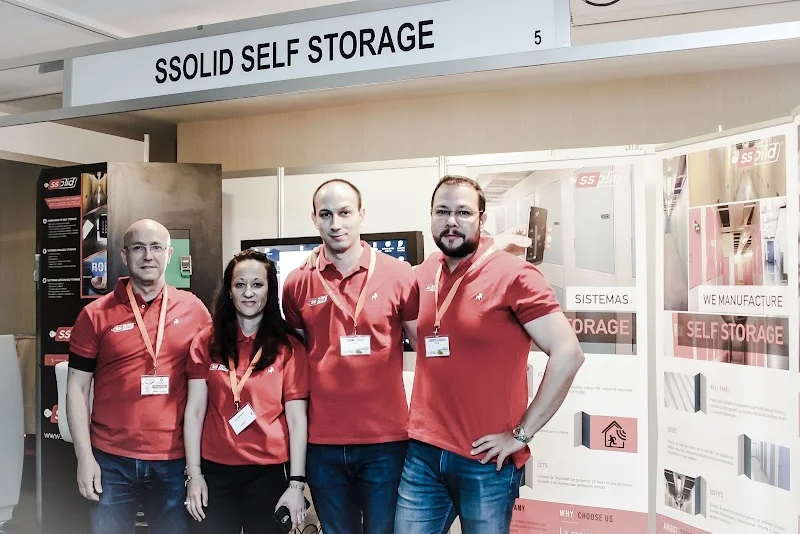 Ssolid Self Storage S.L. Construcción, fabricación, montaje, licencias de trasteros en C. de la Resina, 41, nave 1, Villaverde, 28021 Madrid, España - Imagen 2
