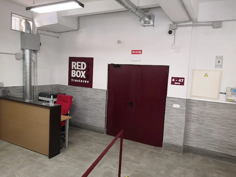 RedBox170 en Calle del Gral. Ricardos, 170, Carabanchel, 28025 Madrid, España - Imagen 4