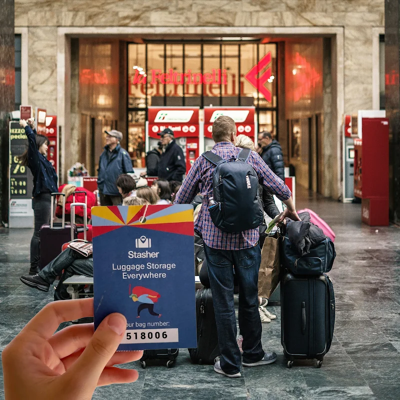 Stasher Luggage Storage - Getafe en Av. Juan de la Cierva, 53, 28902 Getafe, Madrid, España - Imagen 5