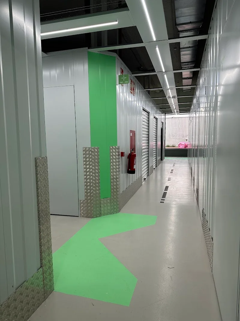 Storemore Villaverde - Alquiler de trasteros en Calle de S. Dalmacio, 7, Villaverde, 28021 Madrid, España - Imagen 4