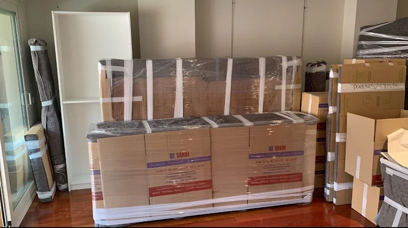 Mudanzas y Transportes De Sande en C. Batres, 1, 28904 Getafe, Madrid, España - Imagen 2