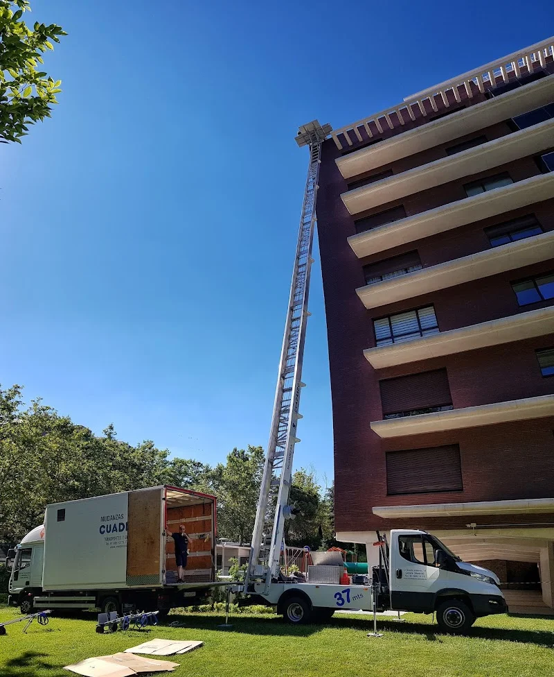 Mudanzas Cuadrado S.L. en C. Sindicalismo, 14, Poligono Industrial los Olivos, 28906 Getafe, Madrid, España - Imagen 3