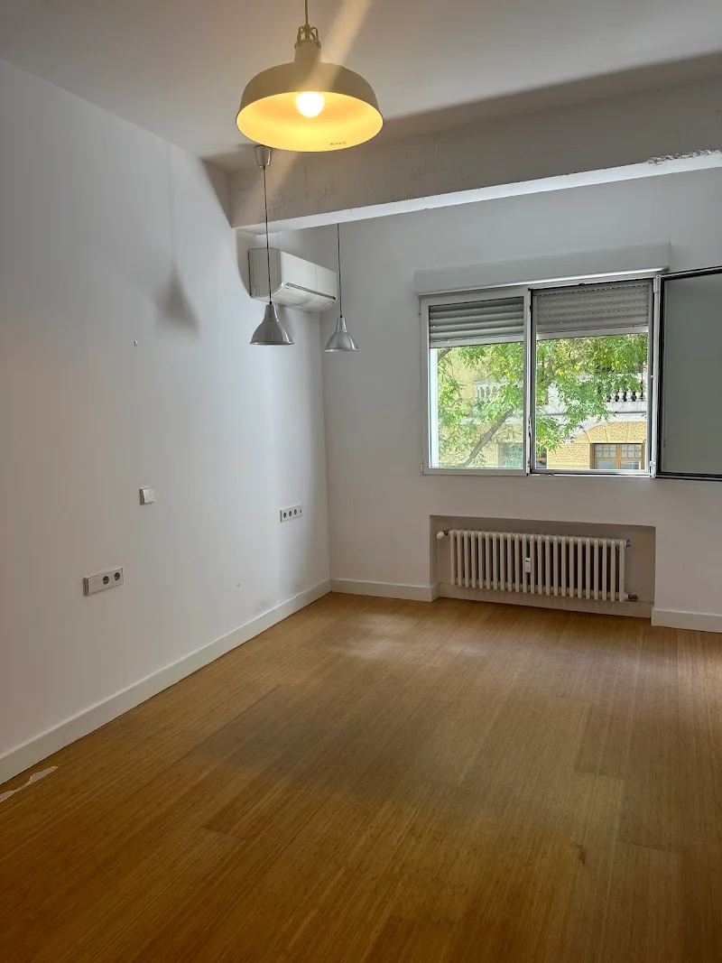 A.E.P. Mudanzas y Guardamuebles en C. de la Osa Mayor, 28983 Parla, Madrid, España - Imagen 3