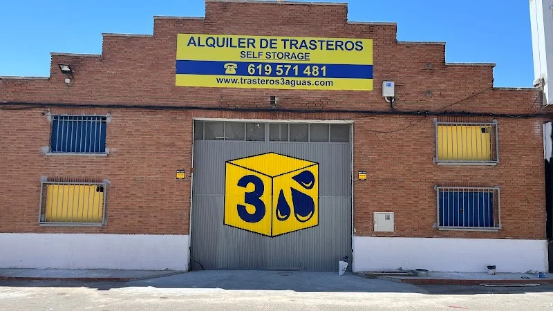 Trasteros3aguas en Av. San Martín de Valdeiglesias, km 2, 200 Nave 5 Posterior, 28922 Alcorcón, Madrid, España - Imagen 1