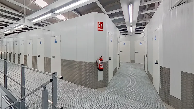 RedTras - QBOX3 - Trasteros en Boadilla en C. Vereda de los Barros, 14, 28925 Alcorcón, Madrid, España - Imagen 2