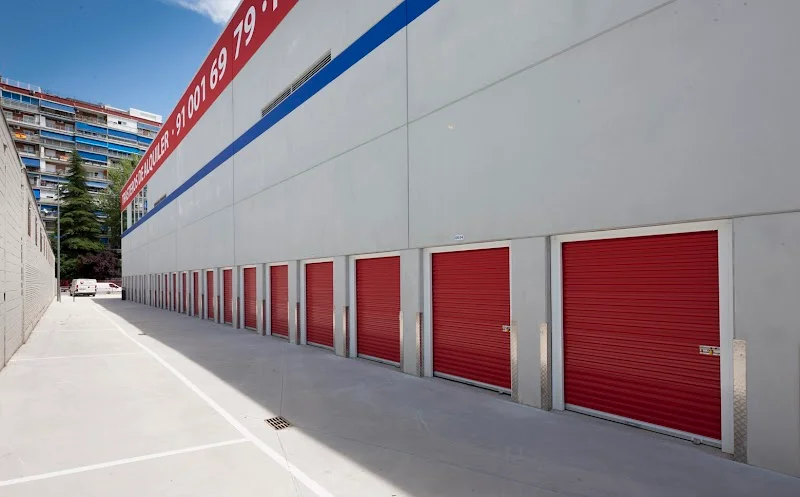 GLOBALBOX - Trasteros TORREJÓN en C. Pozo Nieve, 22, D, 28850 Torrejón de Ardoz, Madrid, España - Imagen 4