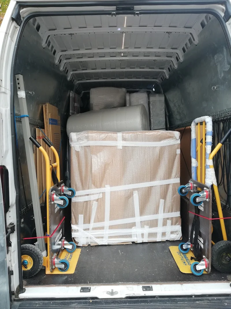 Mudanzas EdyTrans Mudanzas en Madrid en C. de Londres, 62, 28850 Torrejón de Ardoz, Madrid, España - Imagen 2