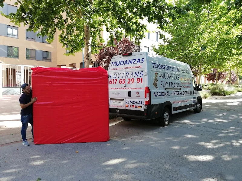 Mudanzas EdyTrans Mudanzas en Madrid en C. de Londres, 62, 28850 Torrejón de Ardoz, Madrid, España - Imagen 5