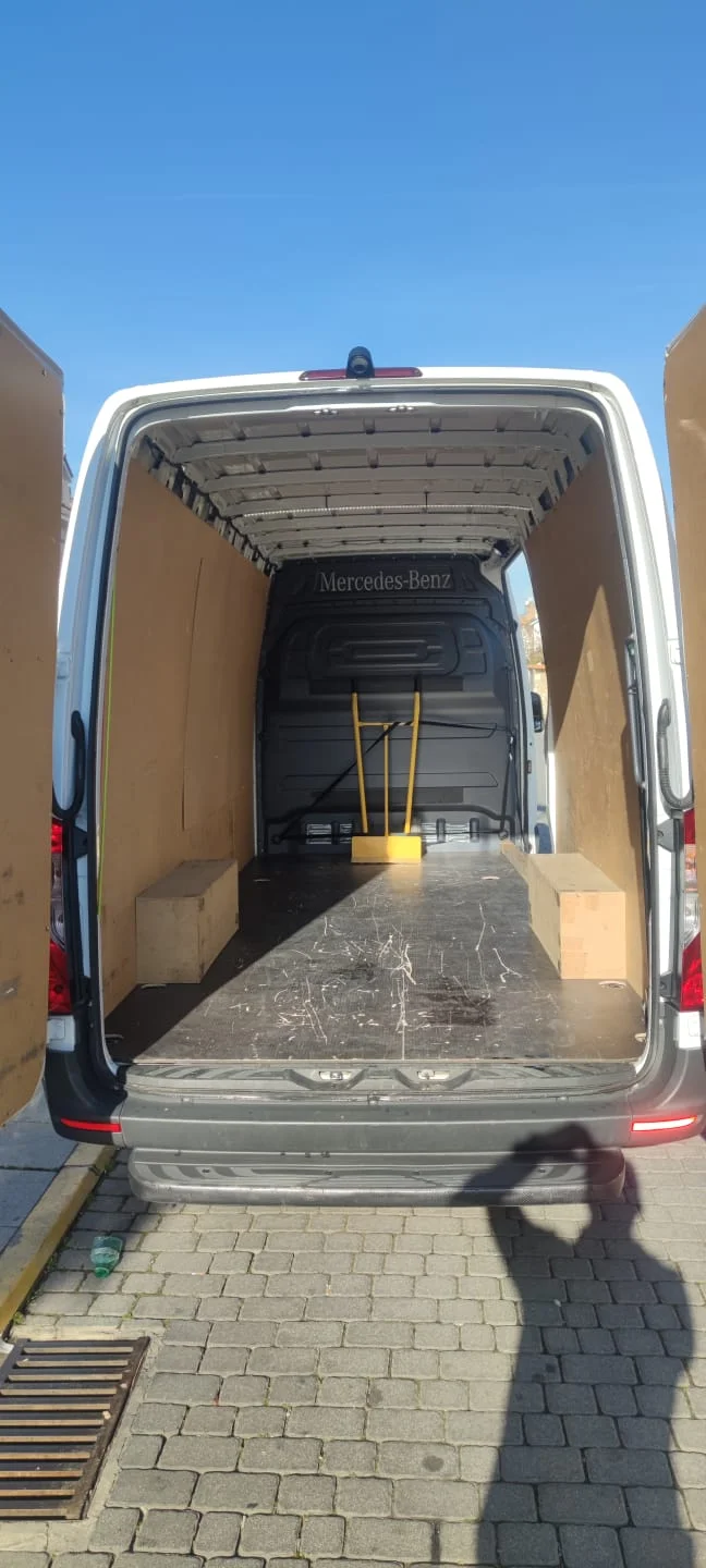 Mudanzas Carmax en C. de Granados, 9, 28850 Torrejón de Ardoz, Madrid, España - Imagen 3