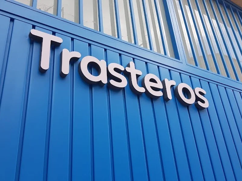 Trasteros Go2box en C. Marina Vega, 55, Usera, 28026 Madrid, España - Imagen 1