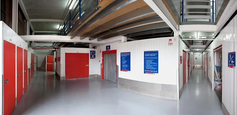 Globalbox - Trasteros PARLA en C. Federica Montseny, 1, 28981 Parla, Madrid, España - Imagen 4